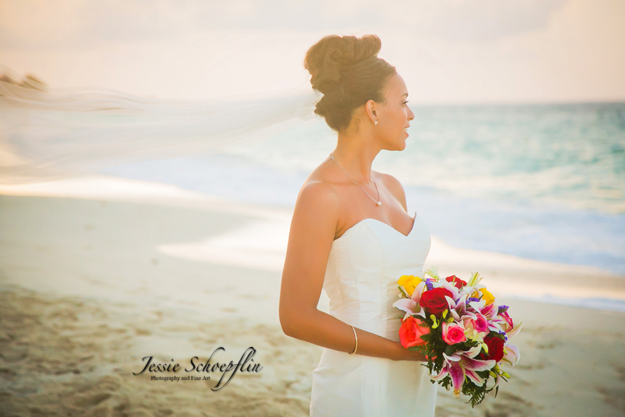12-bride-with-bouquet-on-beach