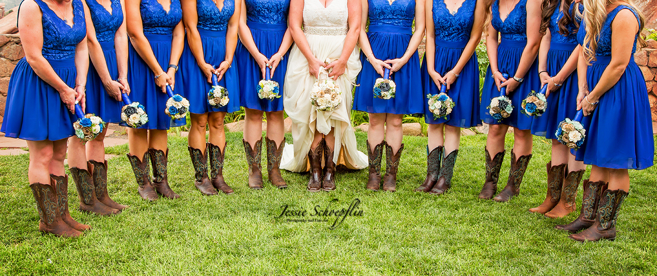 bridesmaids-cowboy-boots